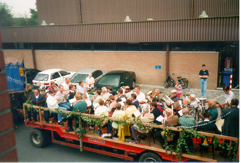 Feestelijke optocht in Veltem (september 1998)